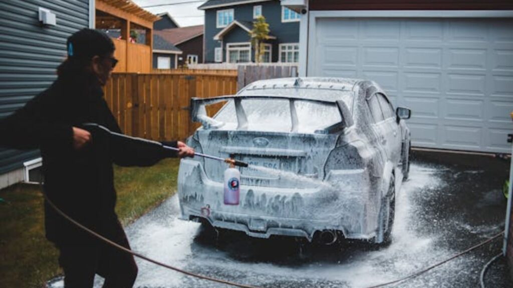 Tips for Maintaining Your Car Between Washes