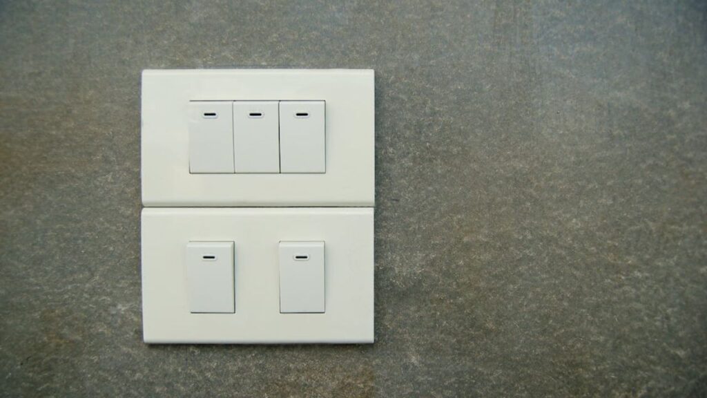 What Are Lighthouse Switch Plates?