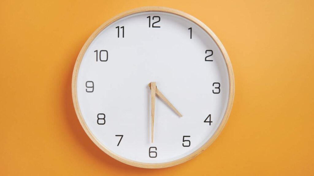 Outdoor Clock Benefits