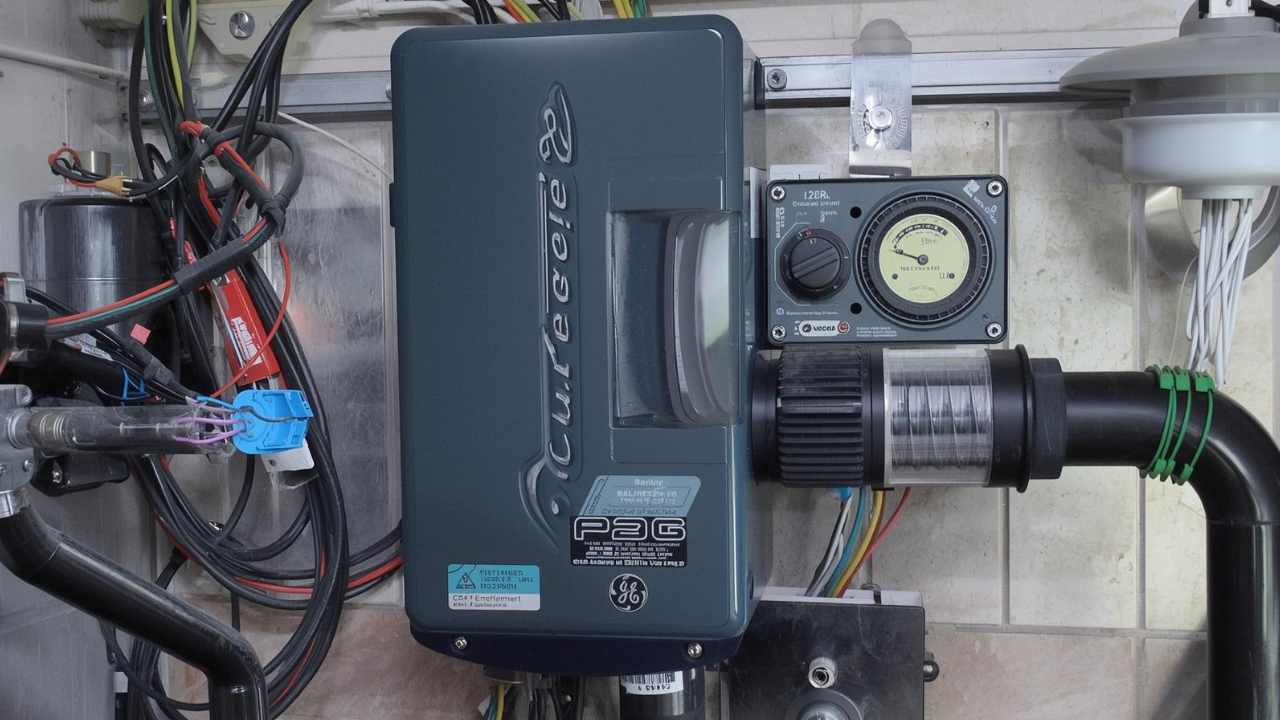 Price ge outdoor unit 12v model 1g12cb1bea